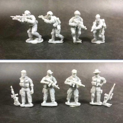 Soldatini modello militare